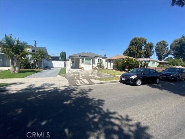 Compton, CA 90221,14713 S Castlegate Avenue