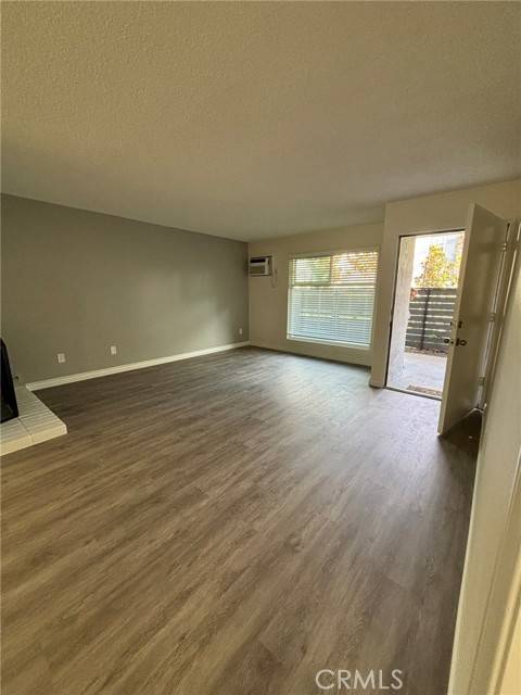 La Habra, CA 90631,951 N Euclid #4