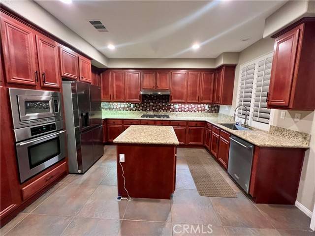 Wildomar, CA 92595,21648 Coral Rock Lane