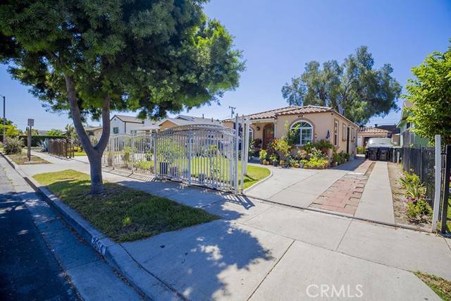 Maywood, CA 90270,3604 E 54th Street