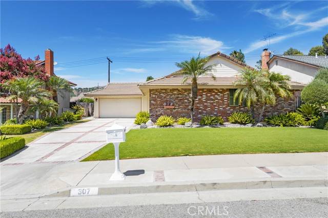 Brea, CA 92821,307 Blossom Place