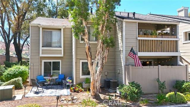 Yorba Linda, CA 92887,23566 Cambridge Road #322