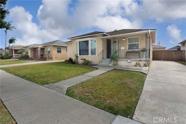 Lakewood, CA 90713,5002 Coldbrook Avenue