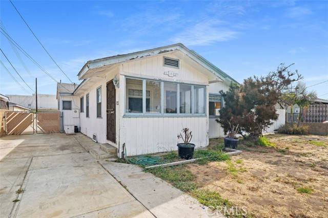 Lawndale, CA 90260,14806 Eastwood Avenue