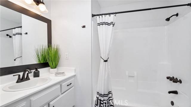 Signal Hill, CA 90755,1839 Molino Avenue #2