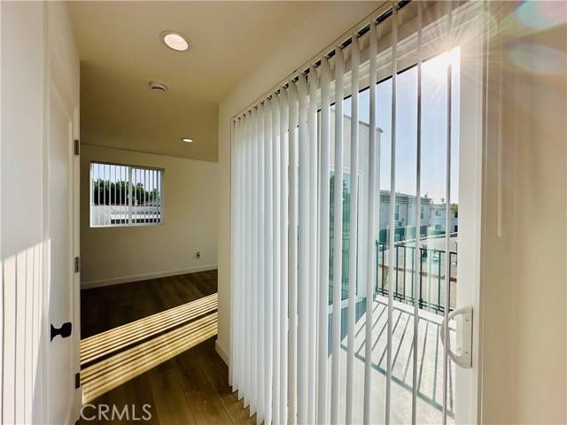 Los Angeles, CA 90029,4214 Lockwood Avenue #3/4