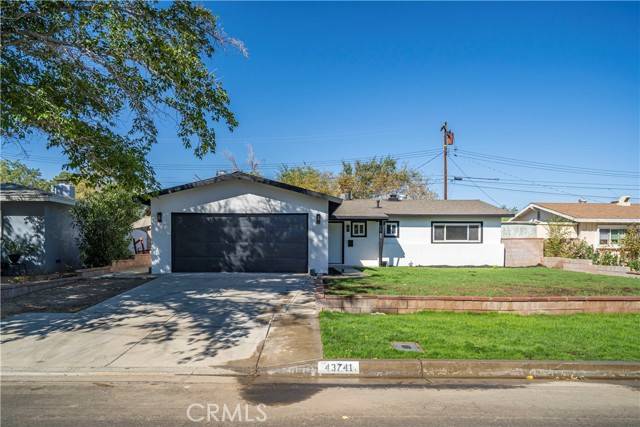 Lancaster, CA 93534,43741 Hardwood Avenue