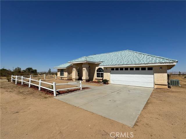 Phelan, CA 92371,7374 Kansas Lane