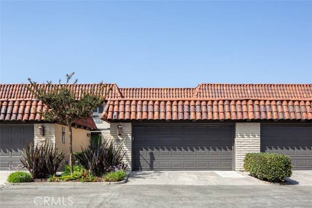 Costa Mesa, CA 92626,3019 Club House Circle