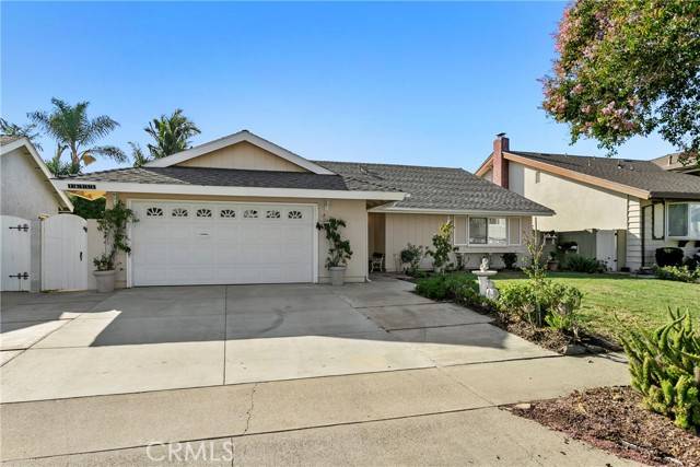 Huntington Beach, CA 92647,16311 Serenade Lane