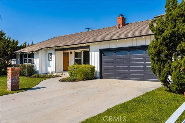 Downey, CA 90240,8575 Lubec Street