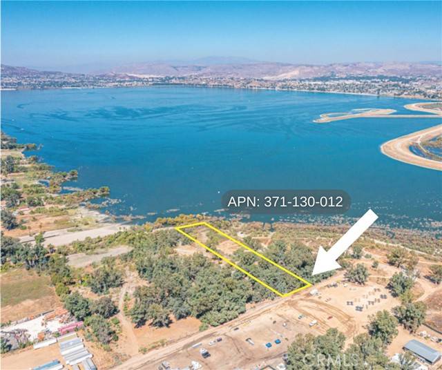Lake Elsinore, CA 92530,0 371-130-012