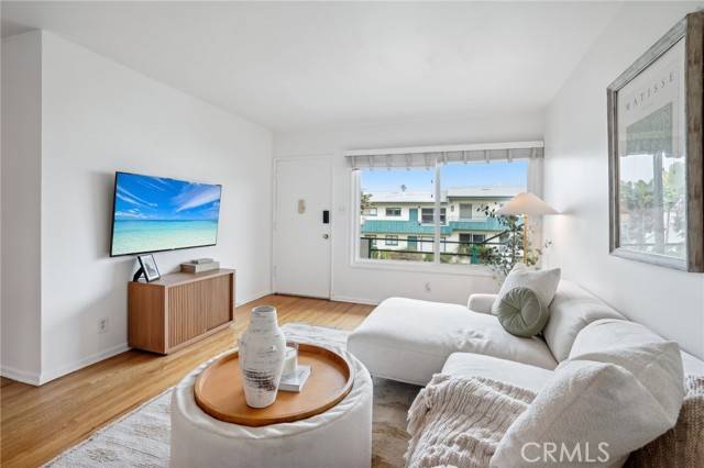 Santa Monica, CA 90405,2041 Euclid Street #12