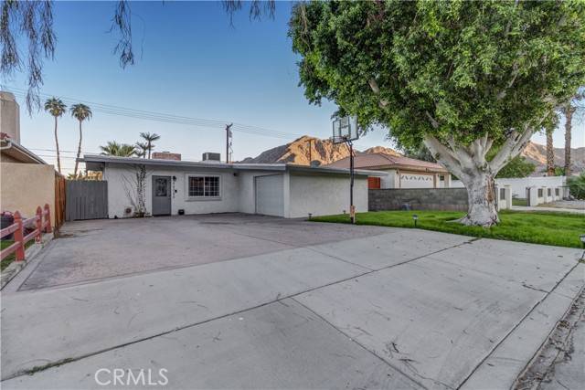 La Quinta, CA 92253,52060 Avenida Villa