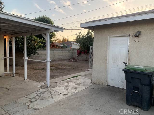 Santa Ana, CA 92703,602 S Shelton Street