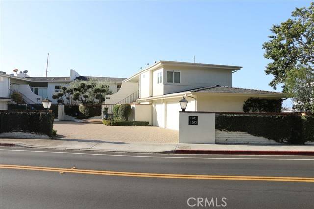 Corona Del Mar, CA 92625,1201 Bayside Drive #101