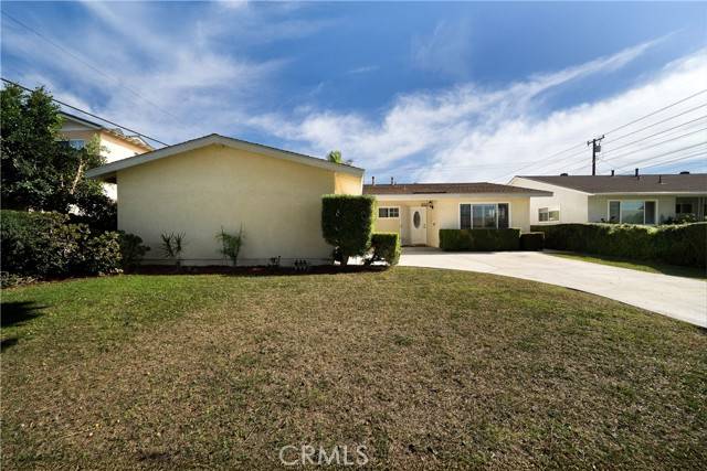 Buena Park, CA 90620,7680 Lilac Circle