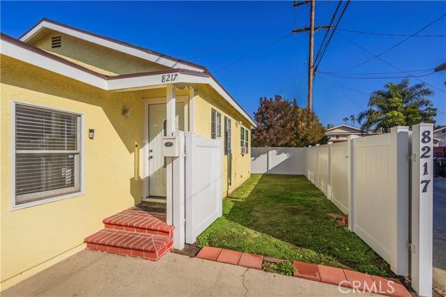 Downey, CA 90241,8217 5th Street