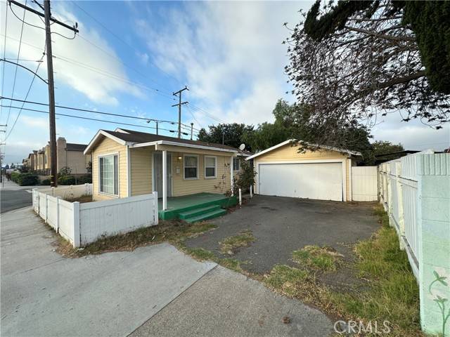 Cypress, CA 90630,9051 Walker