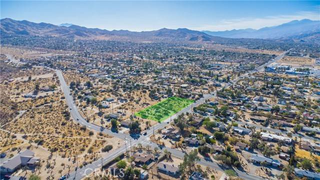 Yucca Valley, CA 92284,57157 Onaga