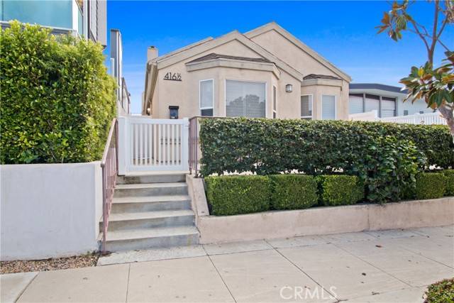 Corona Del Mar, CA 92625,416 Larkspur Avenue