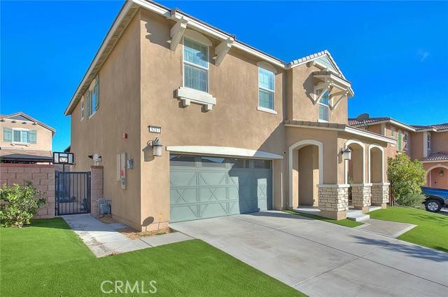 Fontana, CA 92336,5217 Blueberry Avenue