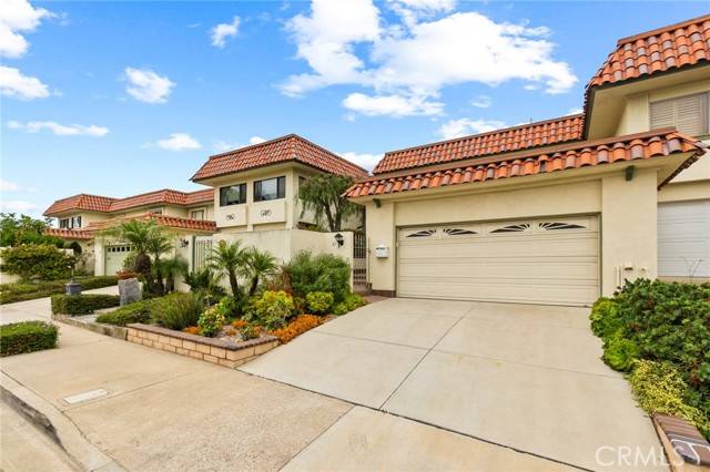 Irvine, CA 92612,27 Satinwood Way