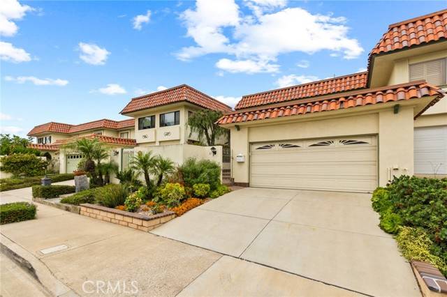 Irvine, CA 92612,27 Satinwood Way