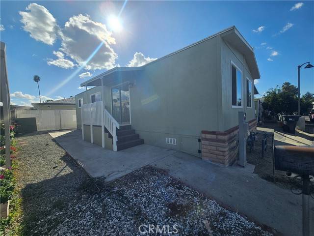 Hemet, CA 92544,42751 Florida #148