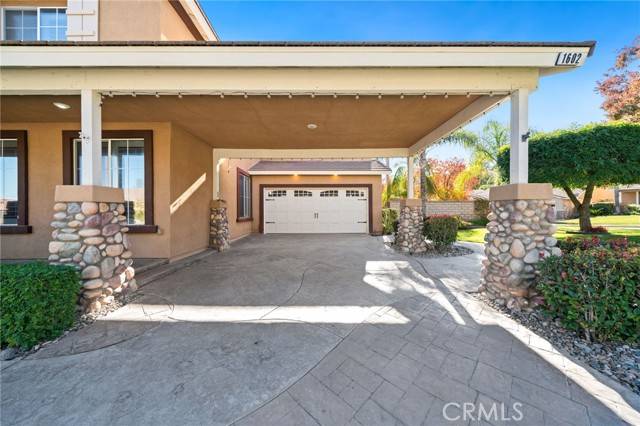 Corona, CA 92883,1602 Spyglass Drive