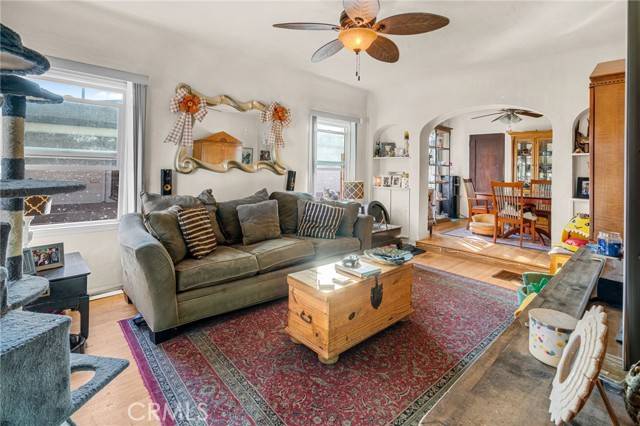 Long Beach, CA 90810,2709 Gale Avenue