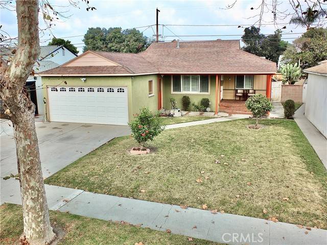 Lakewood, CA 90712,3733 Candlewood Street