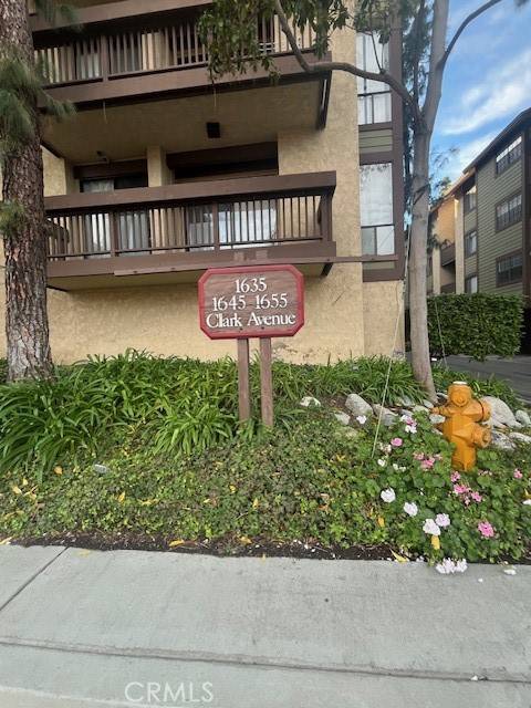 Long Beach, CA 90815,1635 Clark Avenue #106