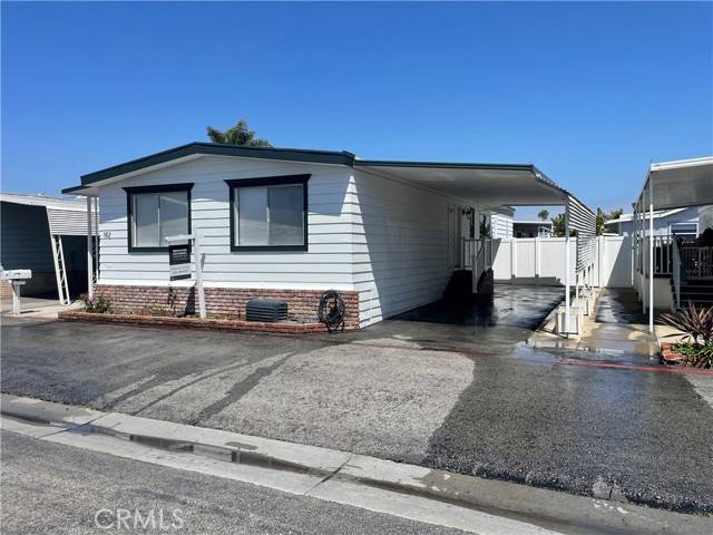 Huntington Beach, CA 92648,20701 Beach #142