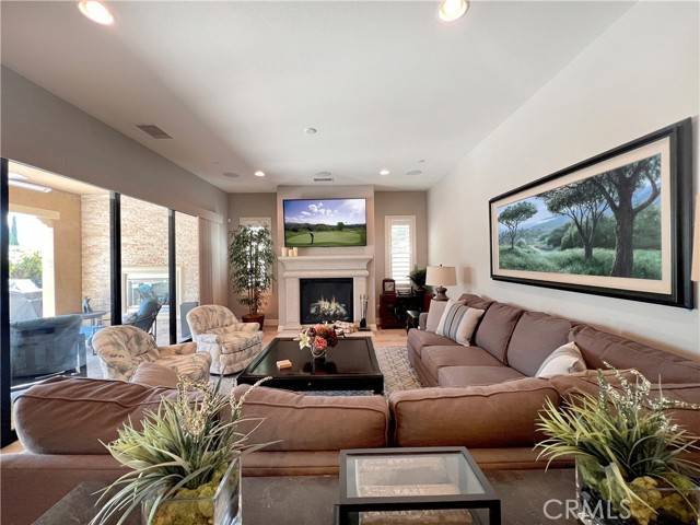 Yorba Linda, CA 92886,4169 Genoa Way