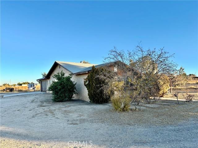 Phelan, CA 92371,10971 Monte Vista Road