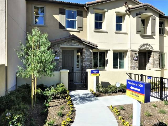 Anaheim Hills, CA 92807,272 Auburn Heights