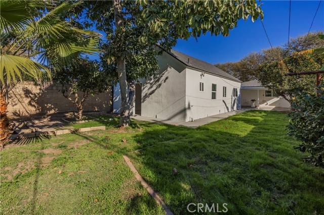 Santa Ana, CA 92707,2078 Evergreen Street