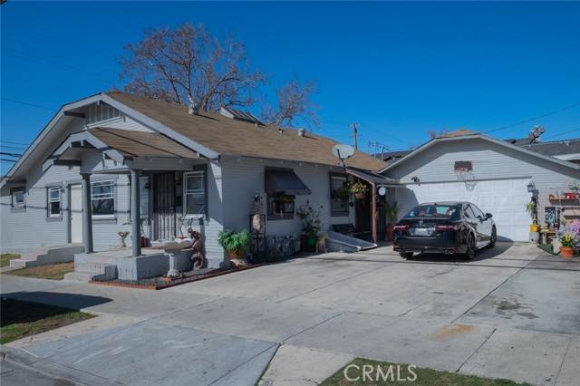 Santa Ana, CA 92703,529 S Flower Street
