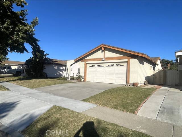 Cerritos, CA 90703,17618 Carmenita Road