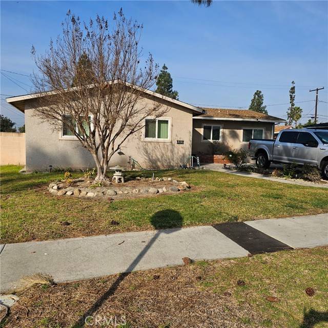 Santa Ana, CA 92704,934 S Karen Avenue