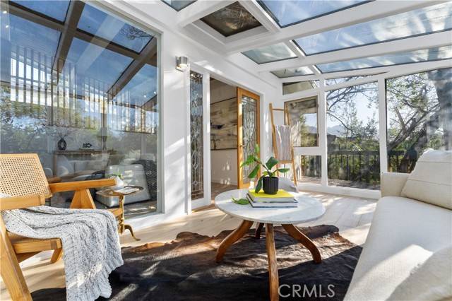 La Canada Flintridge, CA 91011,1240 Journeys End Drive