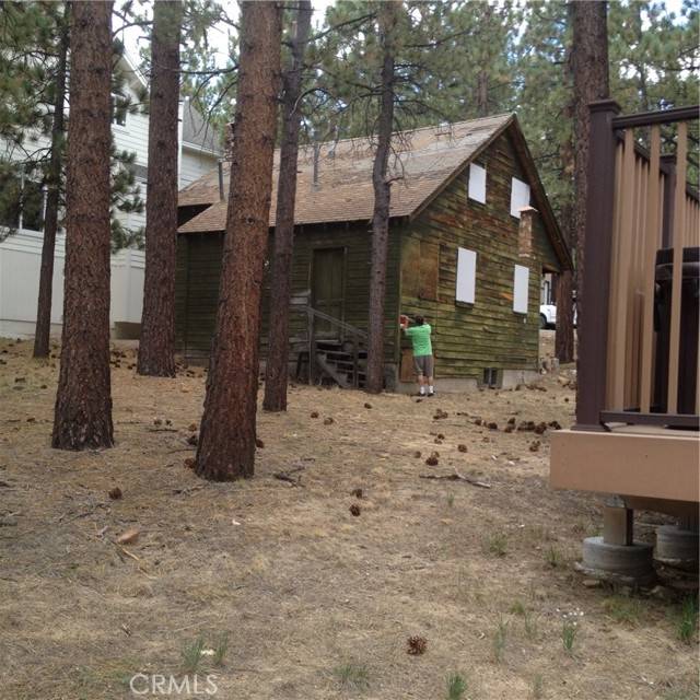 Big Bear Lake, CA 92315,214 Knoll Road