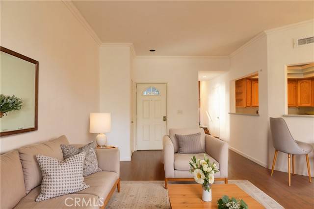 Huntington Beach, CA 92646,20271 Sealpoint #104