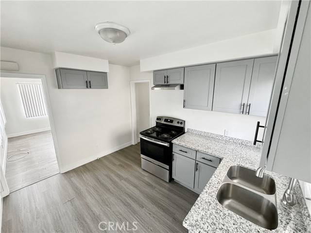 Lynwood, CA 90262,3552 Brenton Avenue