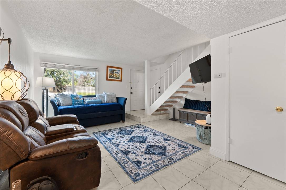 Sacramento, CA 95841,5828 Shadow Creek Dr #3