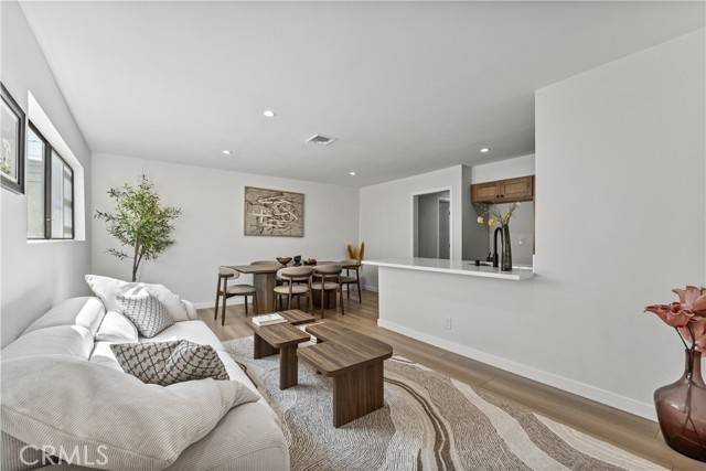 Los Angeles, CA 90025,1537 S Westgate Avenue #3