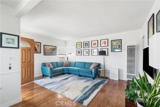 Redondo Beach, CA 90277,526 S Helberta Avenue