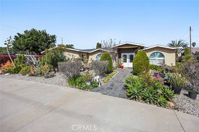 Villa Park, CA 92861,17841 Collins Avenue