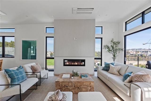 Hermosa Beach, CA 90254,847 Bard Street